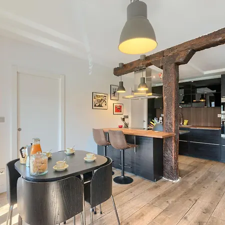 19th Comfort Flat By Next Stop Apartment